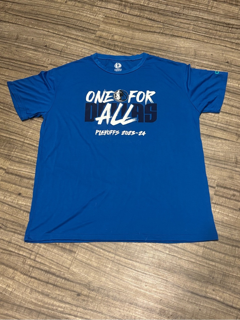 Dallas Mavericks NBA Adult XL Short Sleeve Shirt